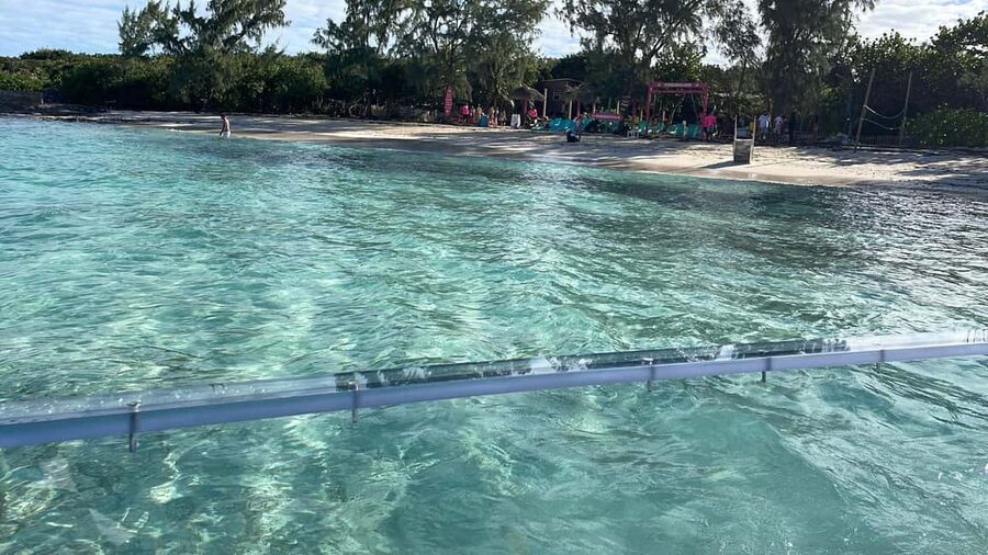 The Clear Boat Experience Bahamas drinks and snacks included - The Atlantis harbor and Nassau boat ride